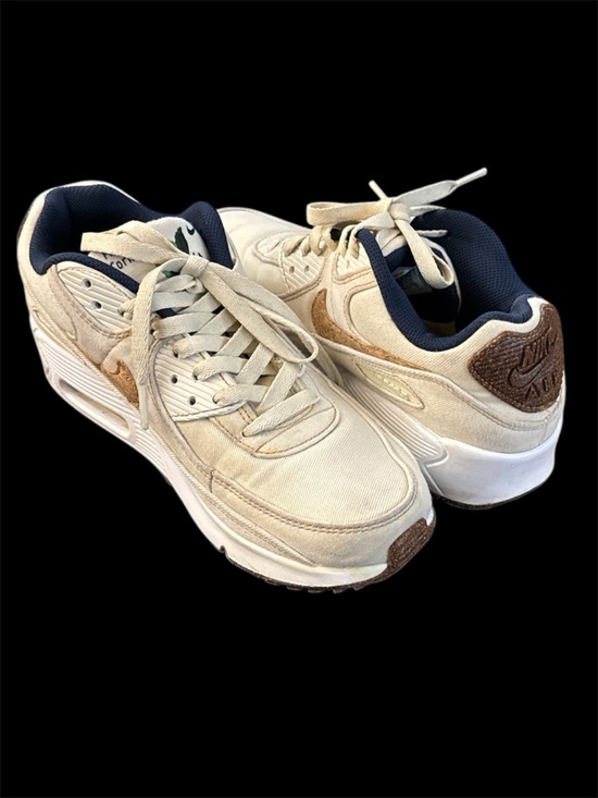 Nike Other - Nike Sportswear Air Max 90 SE -
Lait de.size: 6.5